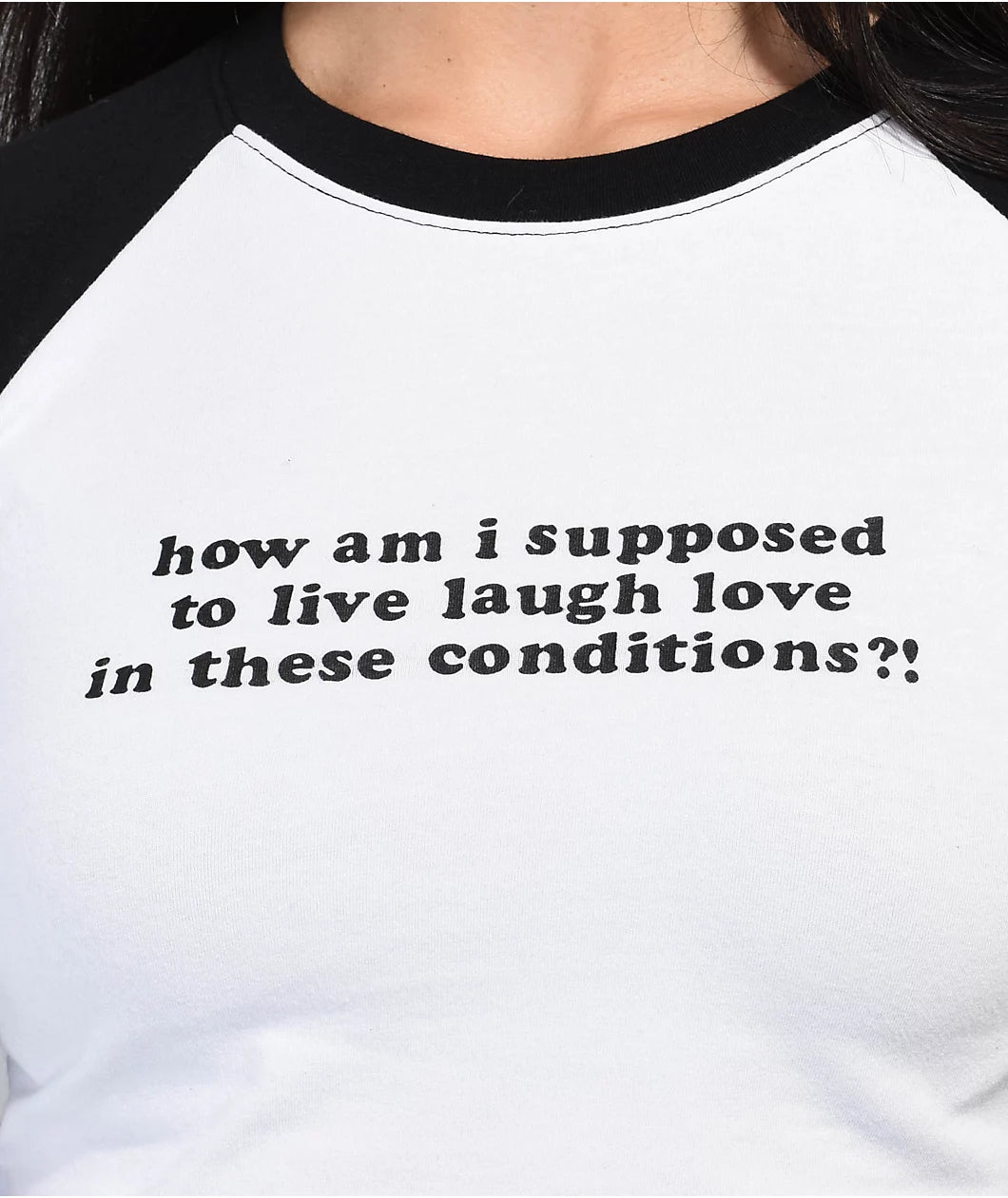 JV By Jac Vanek Live Laugh Love Camiseta de manga larga raglan corta en blanco y negro