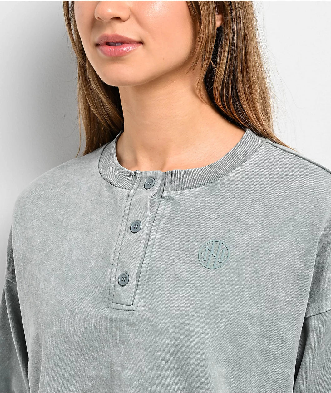 Camiseta de manga larga Ninth Hall Fundamentals Kaliska Lead Boxy Crop