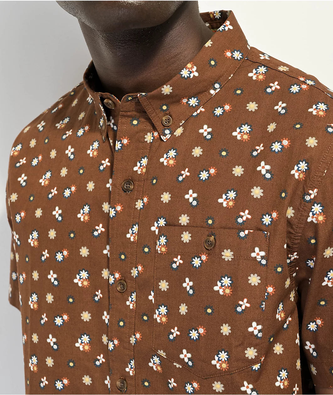 Dravus Everett Camisa marrón de manga corta con botones