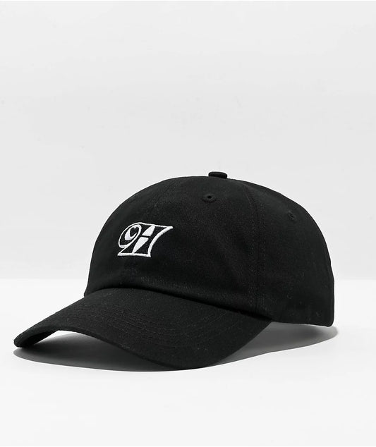 Gorra con correa negra del Club Heartbreakers